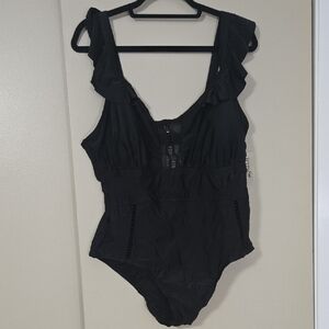 Terra & Skye Plus Size Black One Piece Swimsuit Size 1X NWT